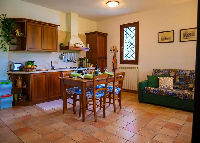 Host4u - Borgata Vallone With Stunning Garden And Parking