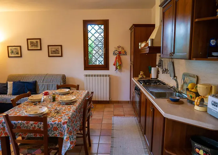 Host4u - Borgata Vallone With Stunning Garden And Parking Apartment *