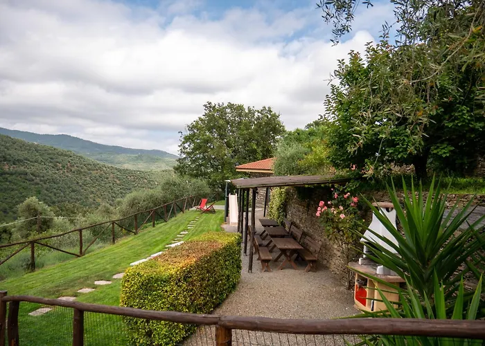 Host4u - Borgata Vallone With Stunning Garden And Parking *