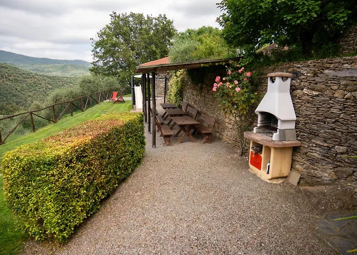 Host4u - Borgata Vallone With Stunning Garden And Parking *