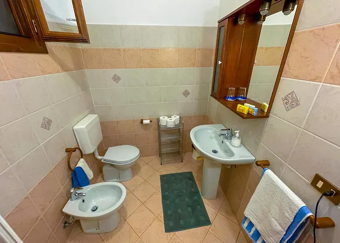 Apartment Host4u - Borgata Vallone With Stunning Garden And Parking *