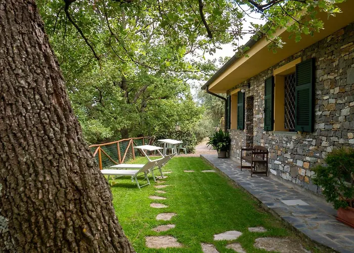 Host4u - Borgata Vallone With Stunning Garden And Parking Διαμέρισμα Lecchiore