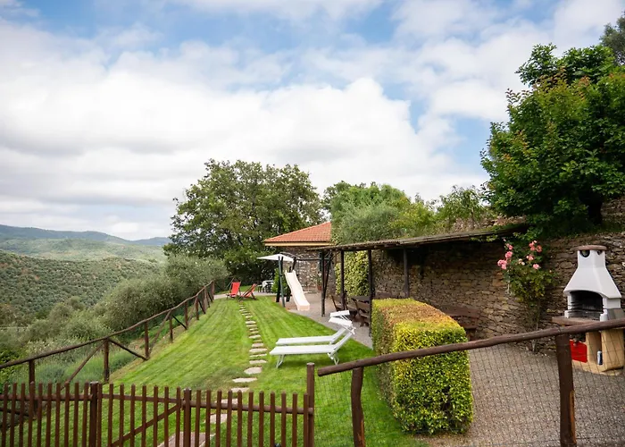 Host4u - Borgata Vallone With Stunning Garden And Parking