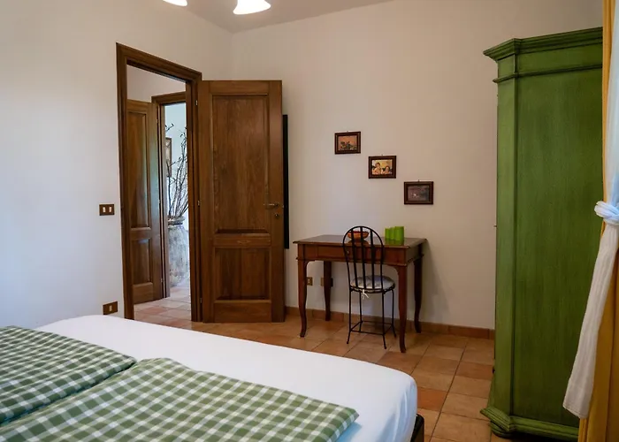 Apartment Host4u - Borgata Vallone With Stunning Garden And Parking Lecchiore