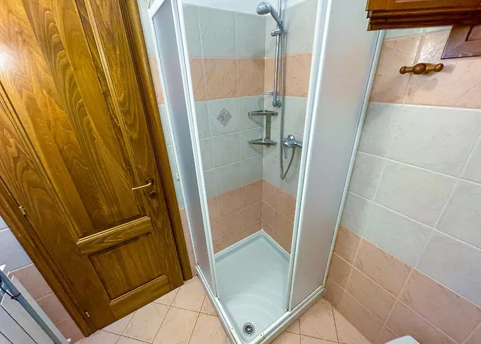 Host4u - Borgata Vallone With Stunning Garden And Parking * Lecchiore