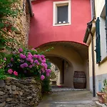Host4u - Borgata Vallone Con Ampio Giardino E Parcheggio Privato Apartmán *