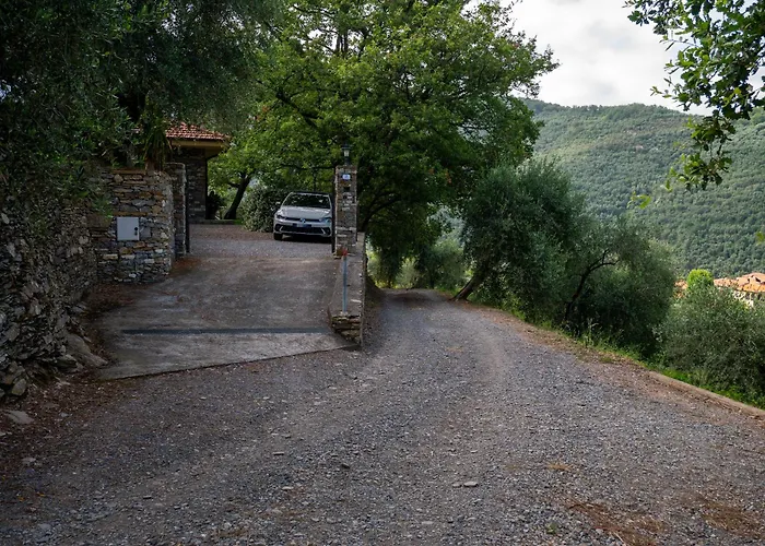Host4u - Borgata Vallone With Stunning Garden And Parking * Lecchiore