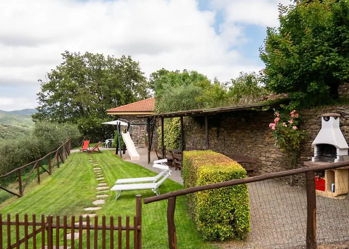 Host4u - Borgata Vallone With Stunning Garden And Parking *