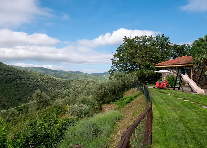 شقة Host4u - Borgata Vallone With Stunning Garden And Parking Lecchiore